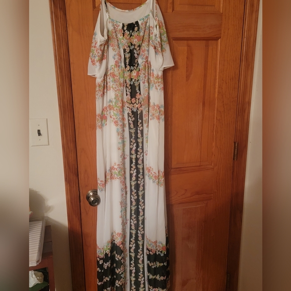 Summer Dress - Picture 3 of 6